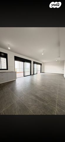 גג/ פנטהאוז, יער ביריה 1, נופי בן שמן, לוד