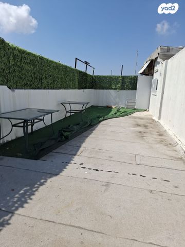 גג/ פנטהאוז, אצ"ל 20, התקוה, בית יעקב, נווה צה"ל, תל אביב יפו