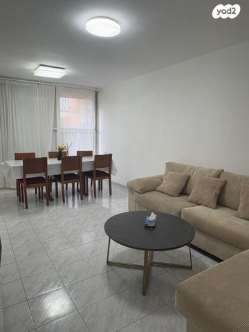 דירה, צונץ 8, נווה עופר, תל כביר, תל אביב יפו