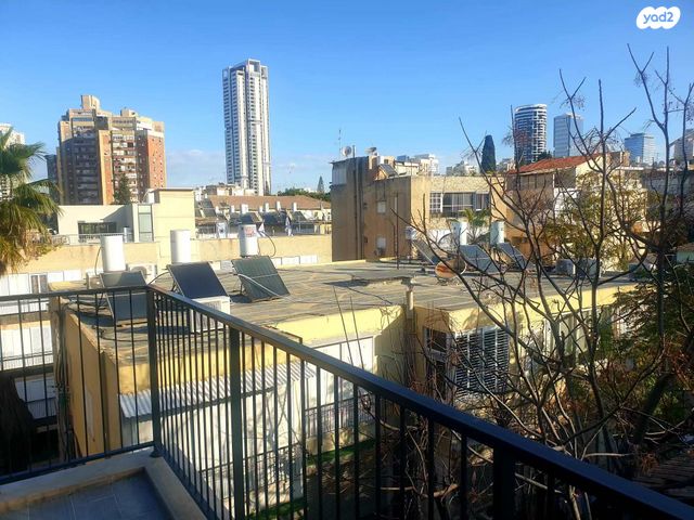 דירה, שדרות הילד 13, שכונת בן גוריון, מרכז העיר ג', רמת גן