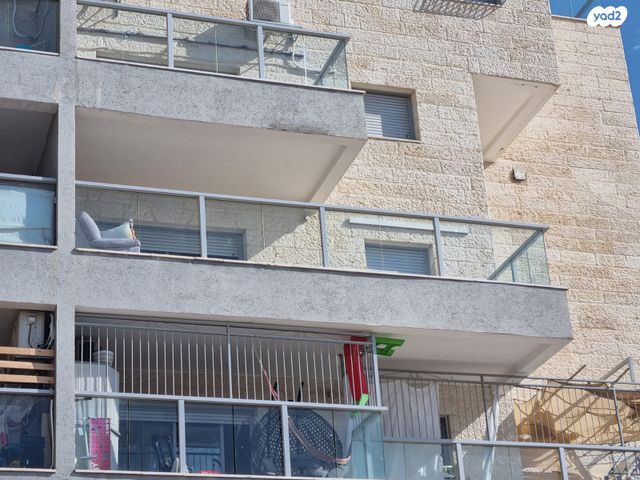 דירה, ריש לקיש 10, רמת עזרא / רמת בית שמש ד-2, בית שמש