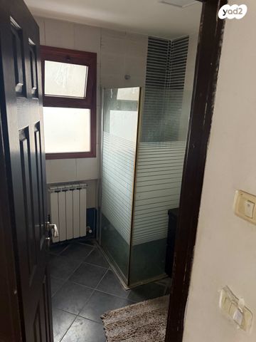 דירה, דב הוז 9, קטמונים, ירושלים