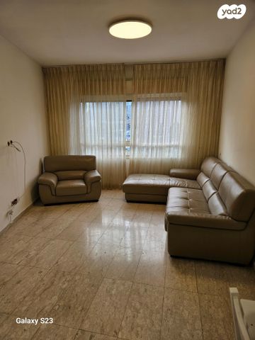 דירה, הל"ה 2, הל"ה, גבעתיים