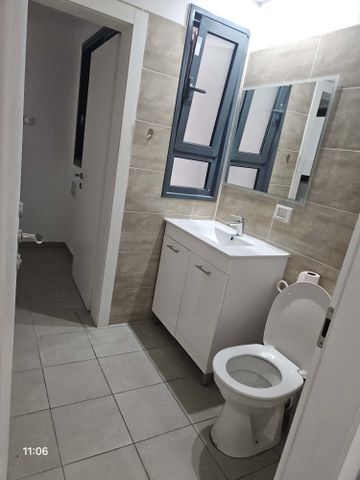 אסתר המלכה 1