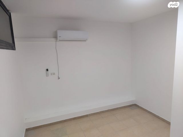 מרתף/ פרטר, קוממיות 5, מרכז פרדס חנה, פרדס חנה כרכור