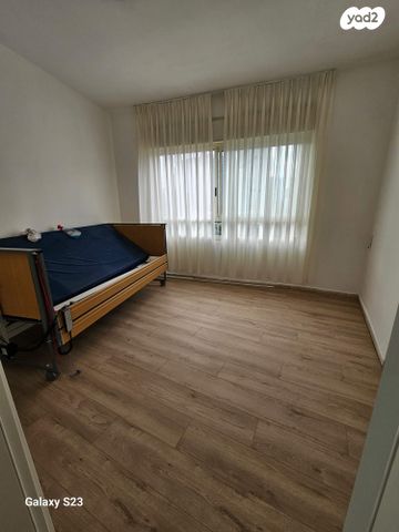 דירה, הל"ה 2, הל"ה, גבעתיים