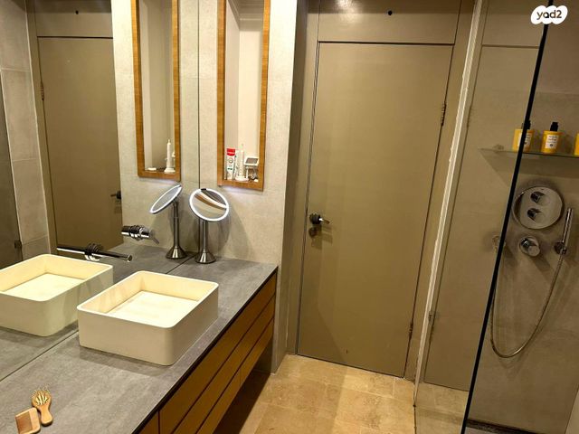 דירה, דרך זאב ז'בוטינסקי 7, בורסה, רמת גן