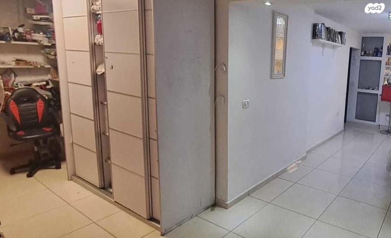 דירת גן, קדושי בלזן 12, נאות שושנים, חולון