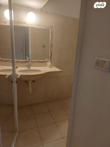 דירת גן, שפירא 5, רמב"ם, חדרה