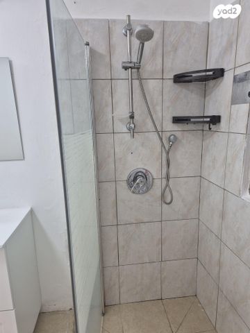 יחידת דיור, הלבונה 26, שאר העיר, קדימה צורן