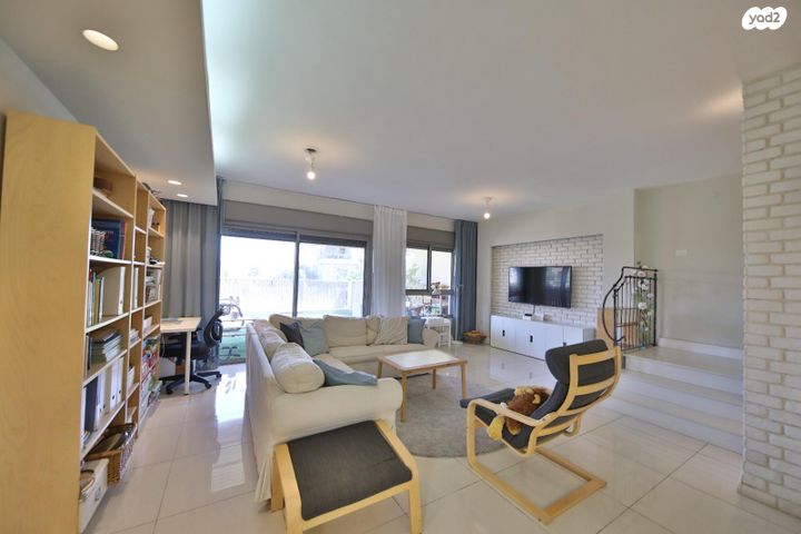 דופלקס, גבעת הרקפות, גבעת תל חי, קרית אתא