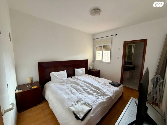 דירה, חניתה, כפר סבא