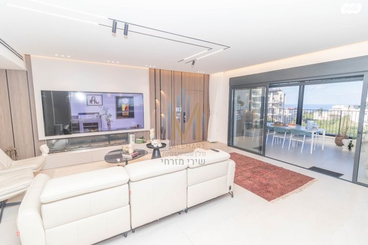 דירה, שדרות מוריה, מרכז הכרמל, חיפה