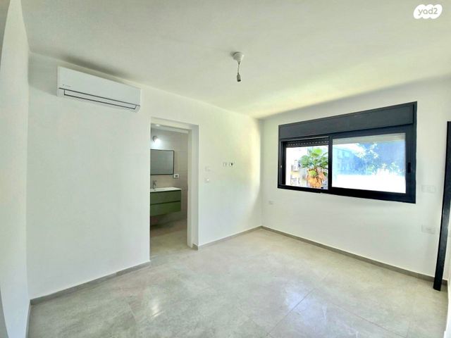 דירה, אסירי ציון, קרית שרת, רעננה