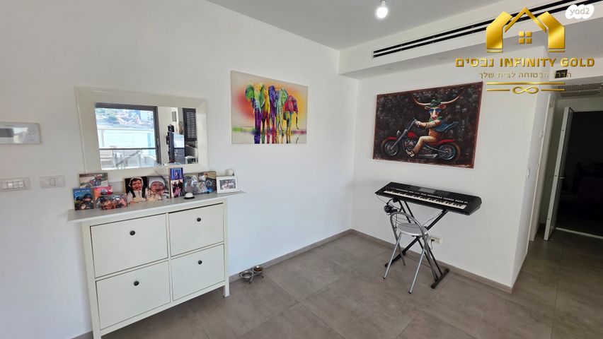 דירה, רקפת 20, הפרחים, חריש