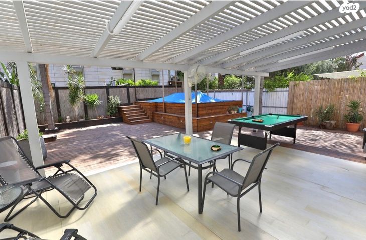 אירוס הארגמן 