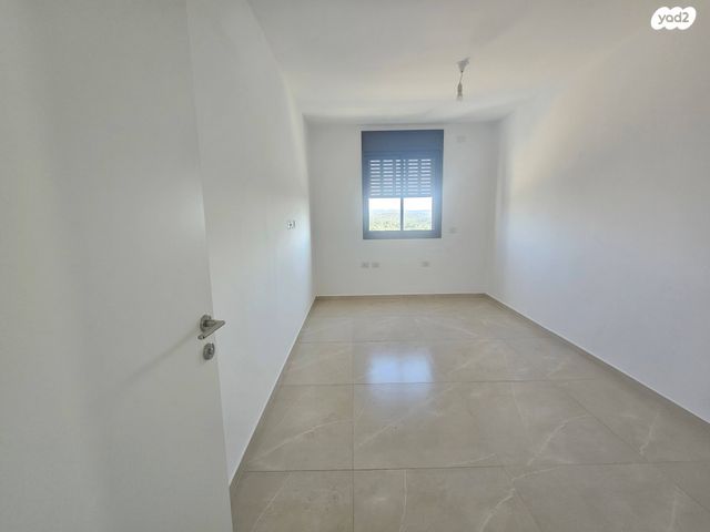 דירה, דרך ארץ, חריש