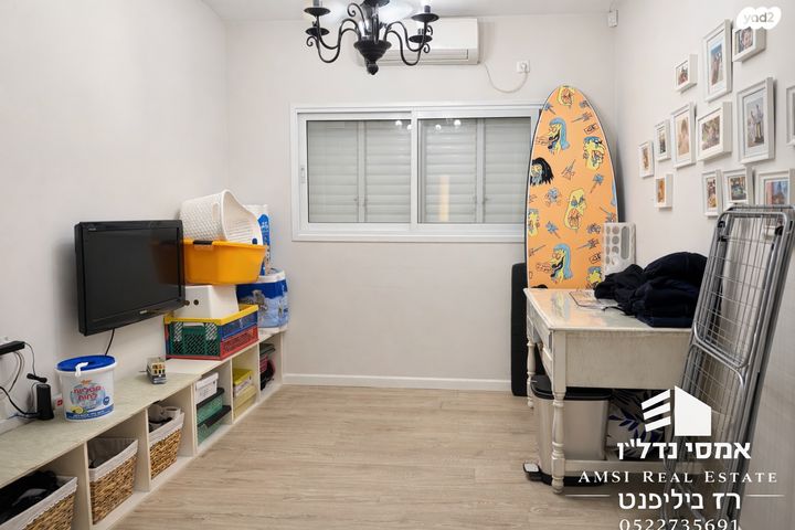 בית פרטי/ קוטג', נאות הפרחים, גן יבנה