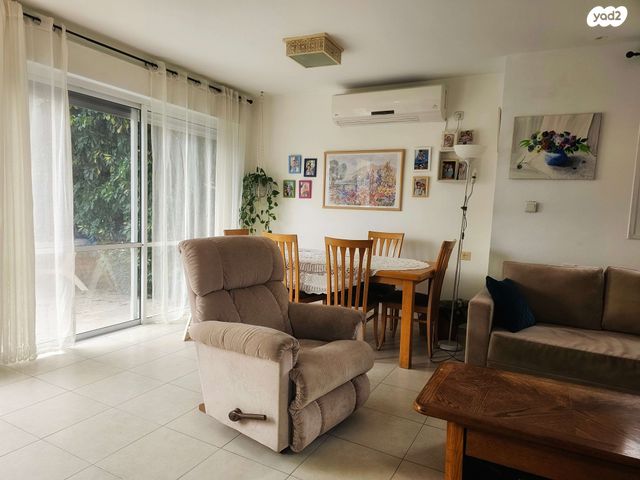 דו משפחתי, קרית טבעון