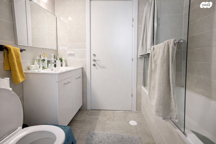 דירה, קרית קריניצי, רמת גן