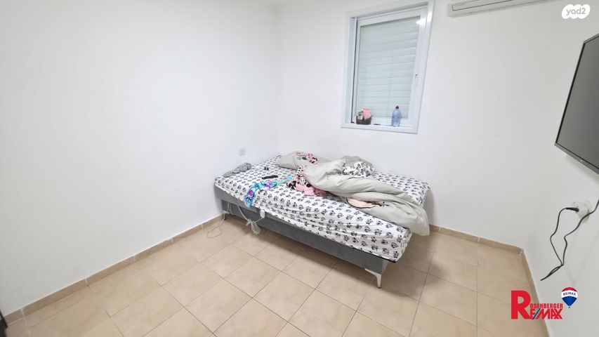 דירה, דוד צדוק 26, בן גוריון, חולון