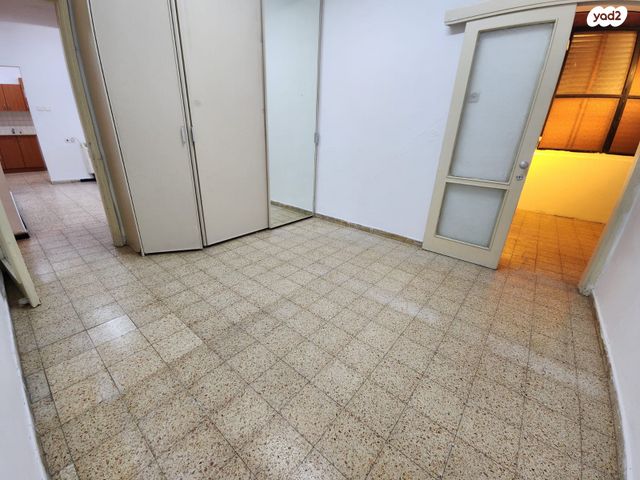 דירה, גרשום 14, נווה רם, שיכון מזרחי, רמת גן