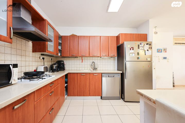 דירה, יוסף 7, קרית השרון, נתניה