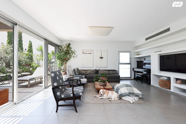 דופלקס, רבקה גובר, לב הפארק, רעננה