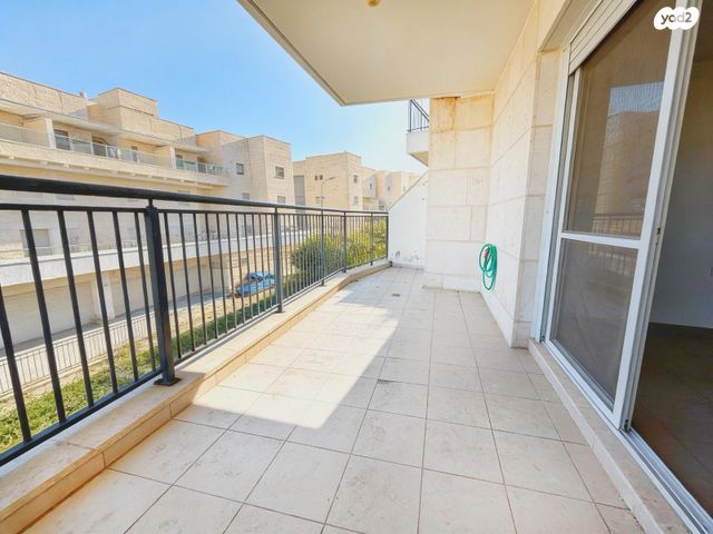 דירה, מודיעין מכבים רעות