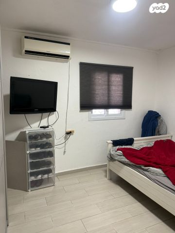 דו משפחתי, המרגלית, הפרחים, קרית גת