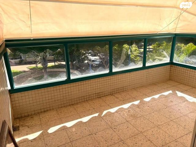 דירה, עדעד, נאות בגין, לב יבנה, יבנה