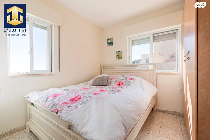 בית פרטי/ קוטג', הגיתית, כלי שיר, מעלה אדומים