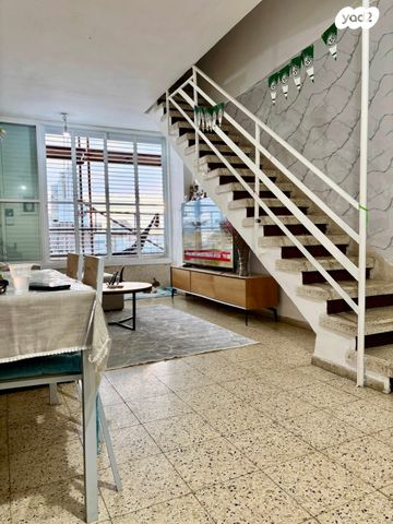 גג/ פנטהאוז, השיקמה 5, דרום מערב ותיק, בת ים