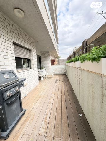 דירת גן, עטרות, תל יהודה, רמת גן