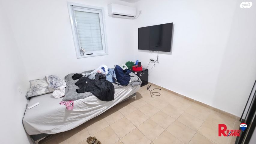 דירה, דוד צדוק 26, בן גוריון, חולון