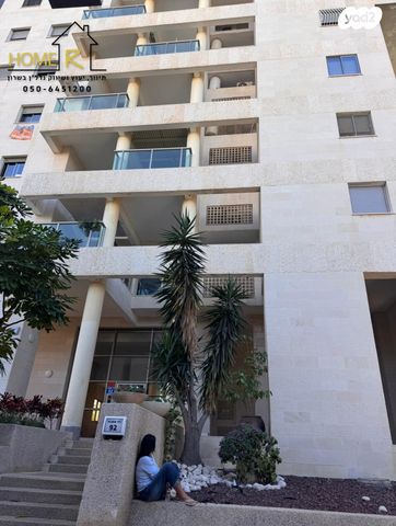 הגוש הגדול, רמת אביב החדשה, נופי ים