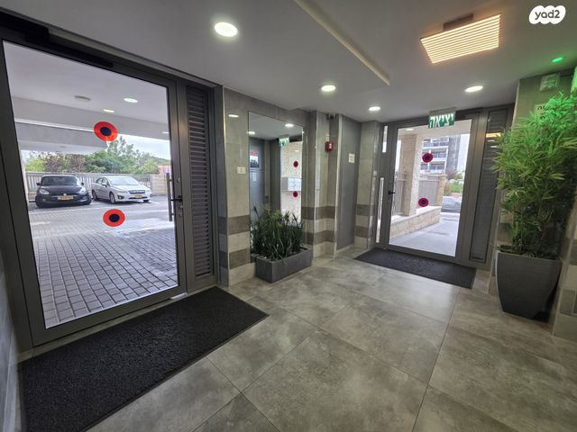 דירה, משכנות האומנים, קרית מוצקין