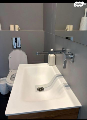 דירת גן, שולמית אלוני 3, בצל האורנים, קרית טבעון