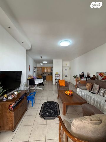 דירה, ידידות, מגדיאל, הוד השרון