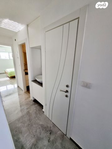 דירה, ליבורנו, רמת הנשיא, בת ים