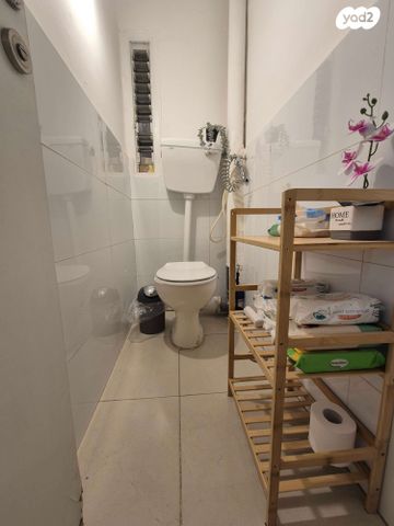 דירה, הרב חזני, בבא סאלי, נתיבות