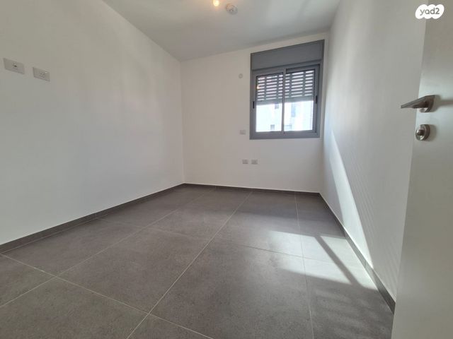 דירה, ש"י עגנון, שיכון רסקו, קרית אונו