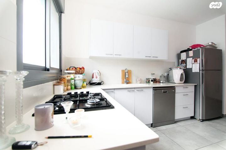 דירה, הרב נריה 3, קרית השרון, נתניה