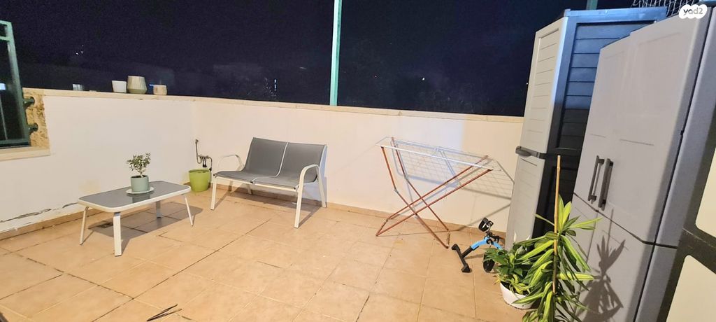 דירה, חטיבת גבעתי, המגינים, מודיעין מכבים רעות