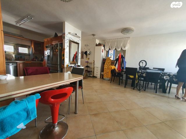 דירה, חנה סנש 12, בת ים