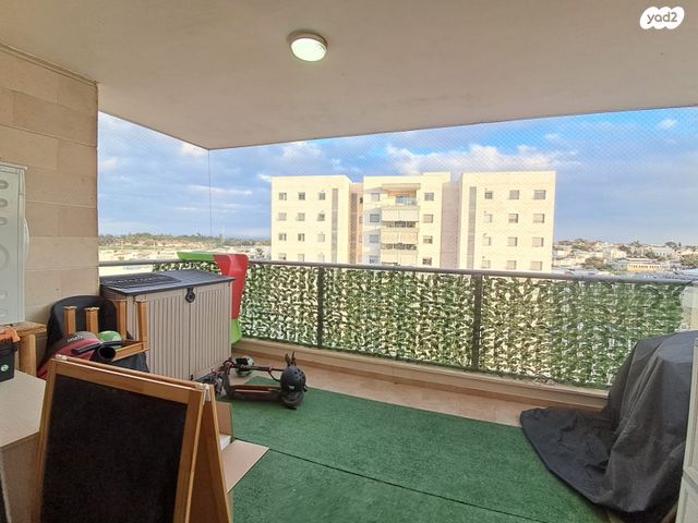 דירה, הכלניות, שדרות