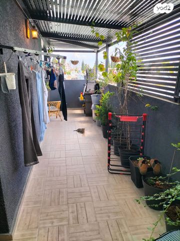 שדרות חיים וייצמן 12