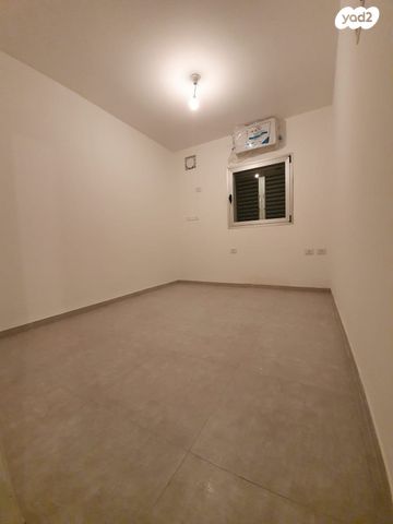 דירה, הדס, קרית אילון, חולון