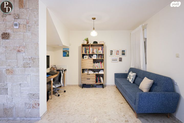 דו משפחתי, כפר יונה