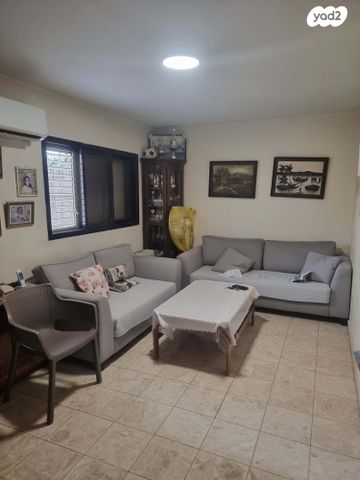 דירה, חיסין, תקומה / קרית חזני, פתח תקווה